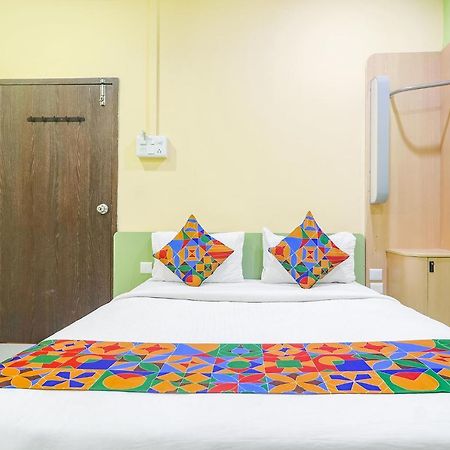 Fabexpress Airport Stay Inn - Nr Hyderabad International Airport, Shamshabad Exteriör bild