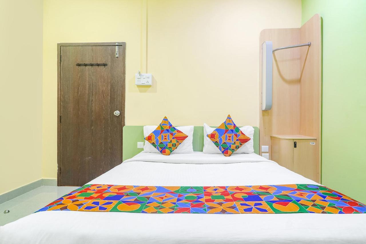 Fabexpress Airport Stay Inn - Nr Hyderabad International Airport, Shamshabad Exteriör bild