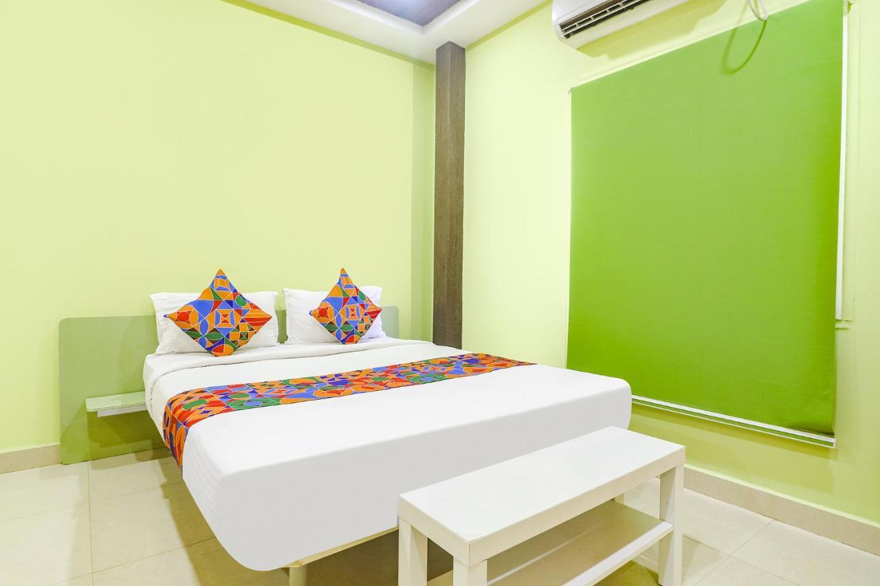 Fabexpress Airport Stay Inn - Nr Hyderabad International Airport, Shamshabad Exteriör bild