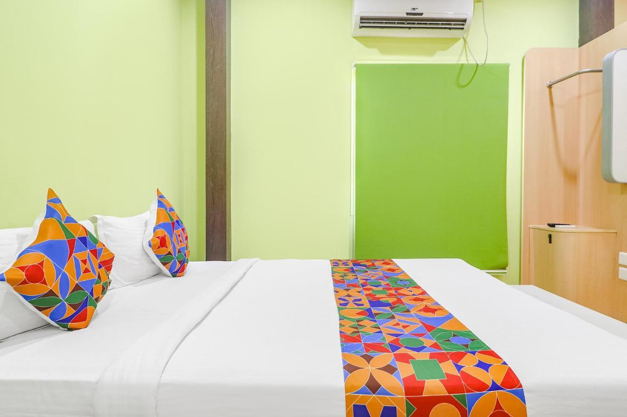 Fabexpress Airport Stay Inn - Nr Hyderabad International Airport, Shamshabad Exteriör bild