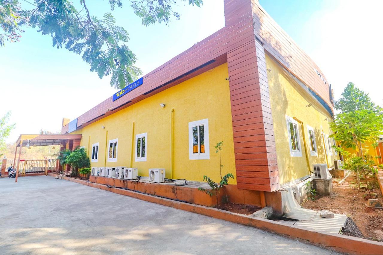 Fabexpress Airport Stay Inn - Nr Hyderabad International Airport, Shamshabad Exteriör bild